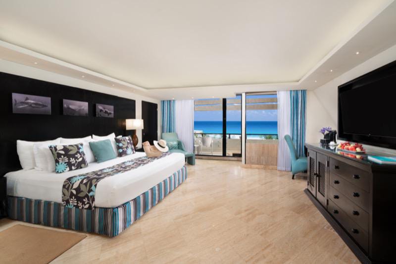 The Pyramid Cancun - Gourmet Premium All Inclusive