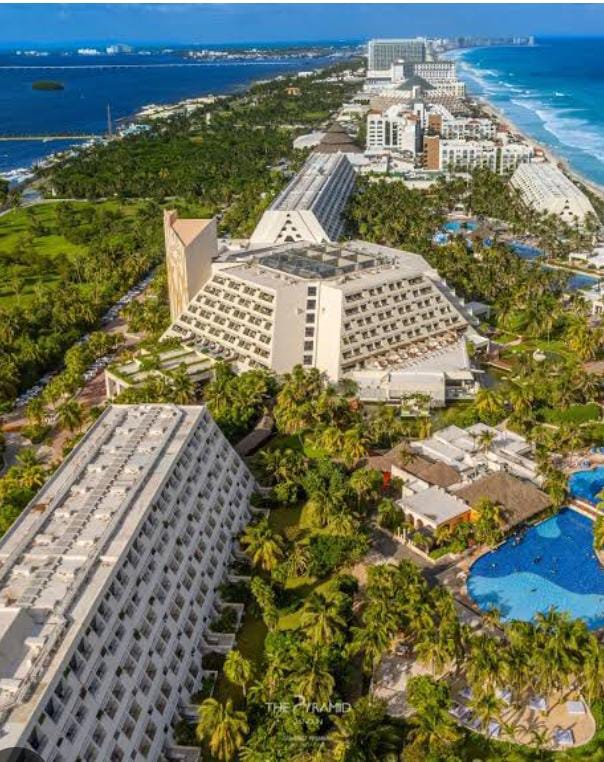 The Pyramid Cancun - Gourmet Premium All Inclusive