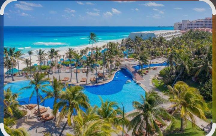 The Pyramid Cancun - Gourmet Premium All Inclusive